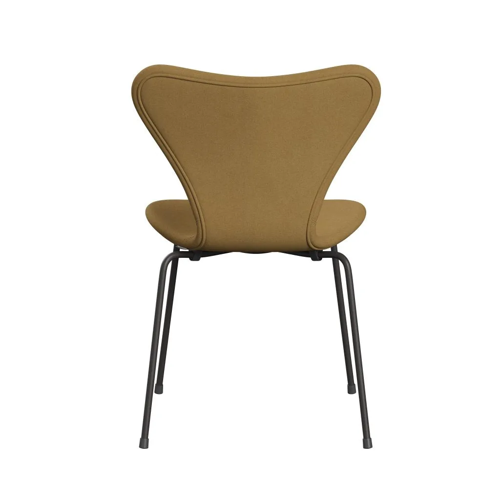 Fritz Hansen Series 7™ Chair Full Upholstery, Warm Graphite/Divina Sand Light