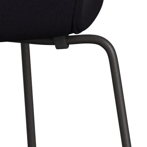 Fritz Hansen Series 7™ Chair Full Upholstery, Warm Graphite/Fame Bordeaux (F64055)