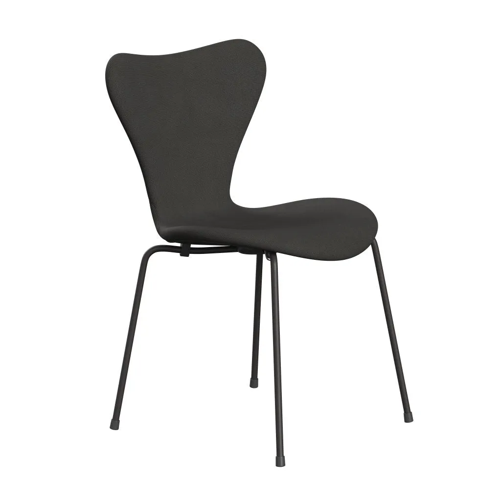 Fritz Hansen Series 7™ Chair Full Upholstery, Warm Graphite/Fame Brown (F61060)