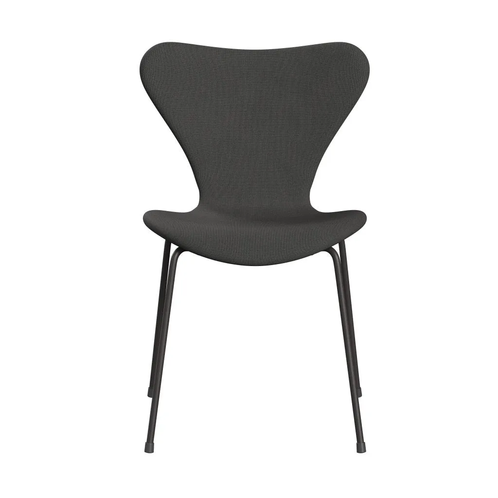 Fritz Hansen Series 7™ Chair Full Upholstery, Warm Graphite/Fame Dark Grey