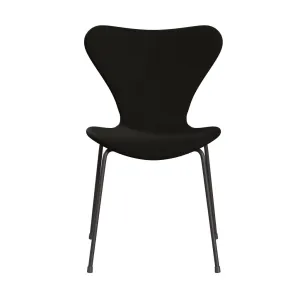 Fritz Hansen Series 7™ Chair Full Upholstery, Warm Graphite/Fame Dark
