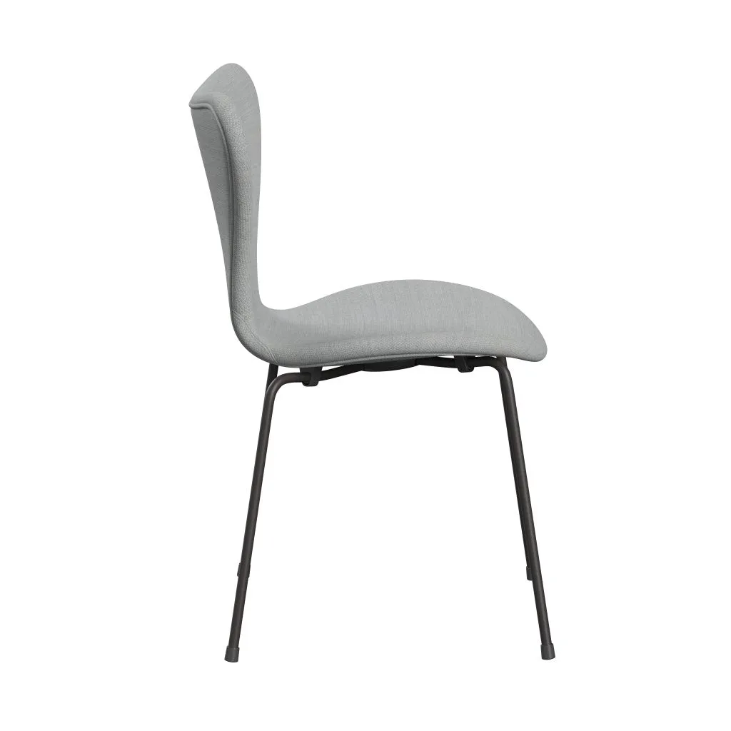 Fritz Hansen Series 7™ Chair Full Upholstery, Warm Graphite/Fiord Grey/Medium Grey