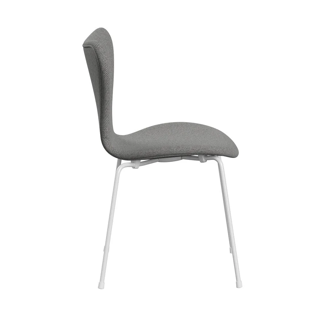 Fritz Hansen Series 7™ Chair Full Upholstery, White/Re Wool Wool White/Natural