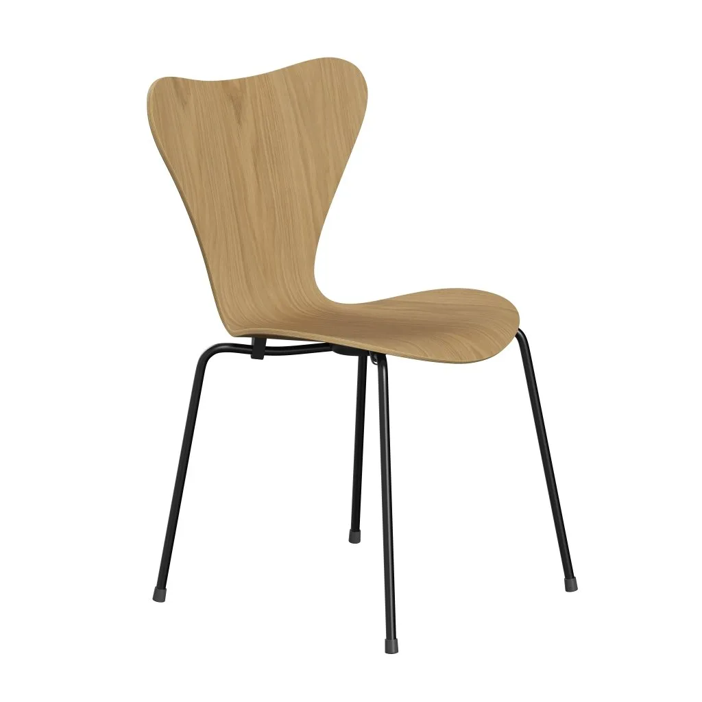 Fritz Hansen Series 7™ Chair Unupholstered, Black/Oak Veneer Natural