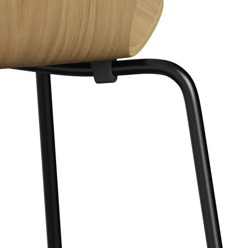 Fritz Hansen Series 7™ Chair Unupholstered, Black/Oak Veneer Natural