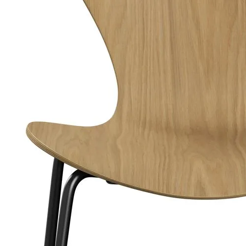 Fritz Hansen Series 7™ Chair Unupholstered, Black/Oak Veneer Natural
