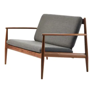 GJ 118 Sofa