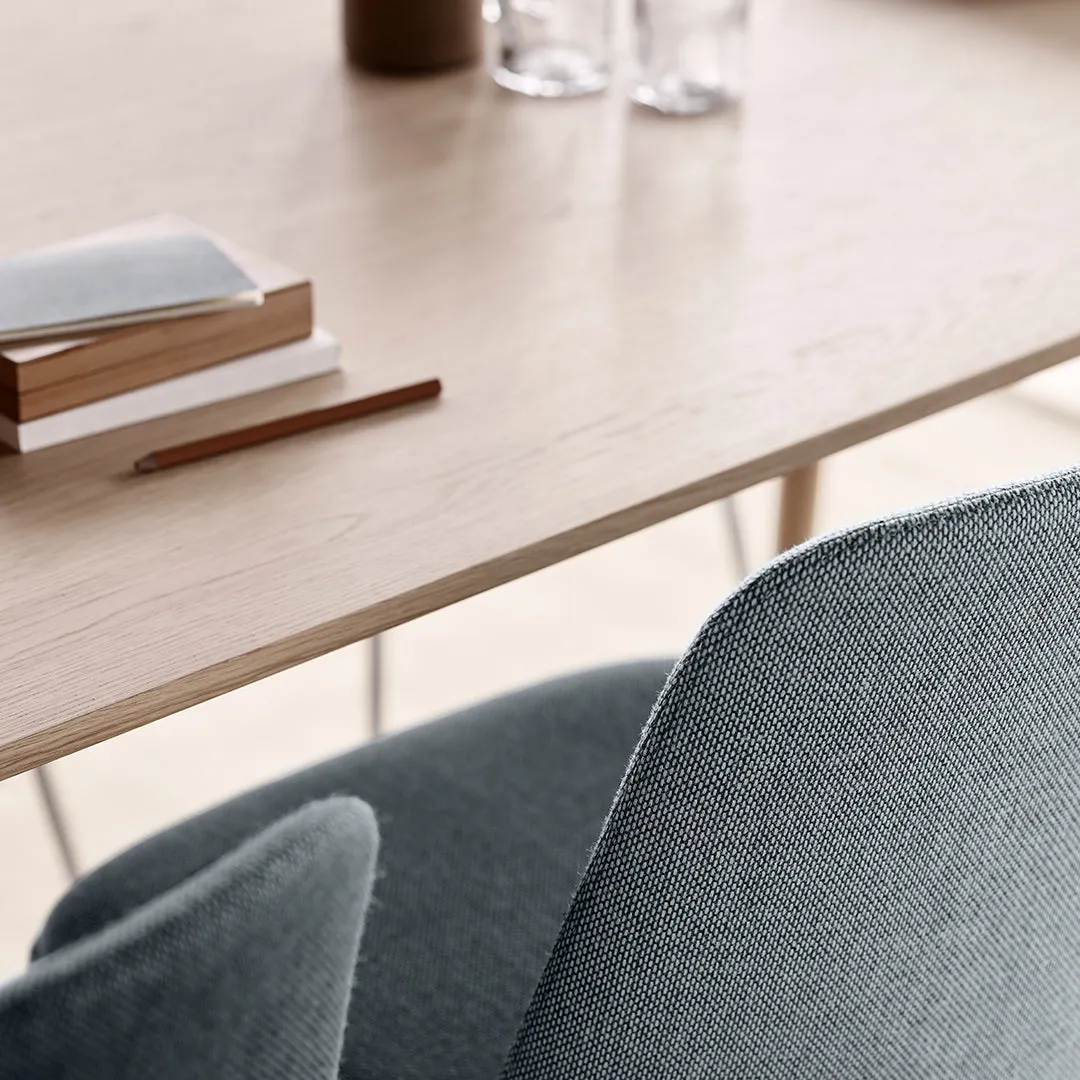 In Between SK5 Dining Table
