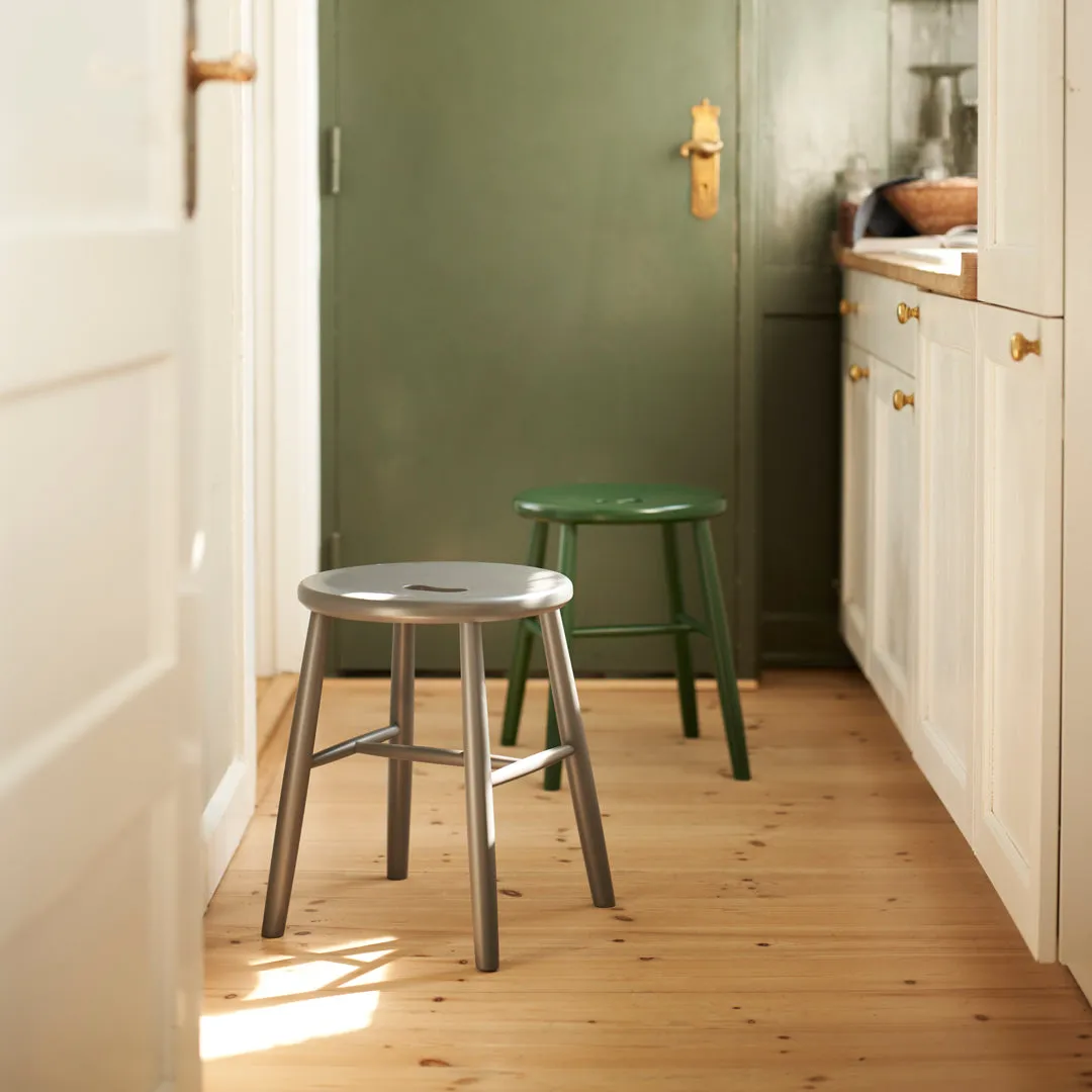 J27 Stool
