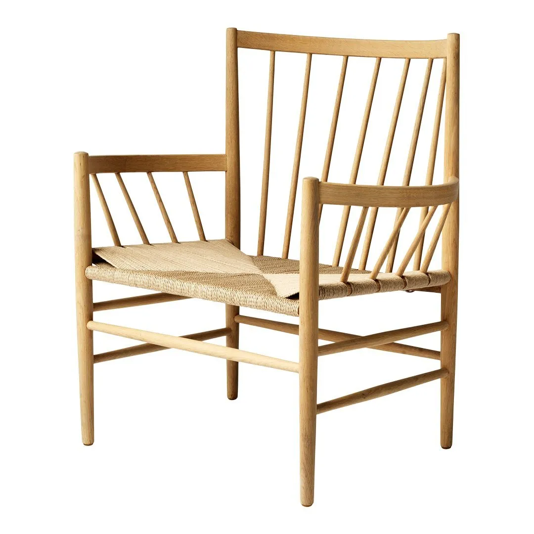 J82 Lounge Chair