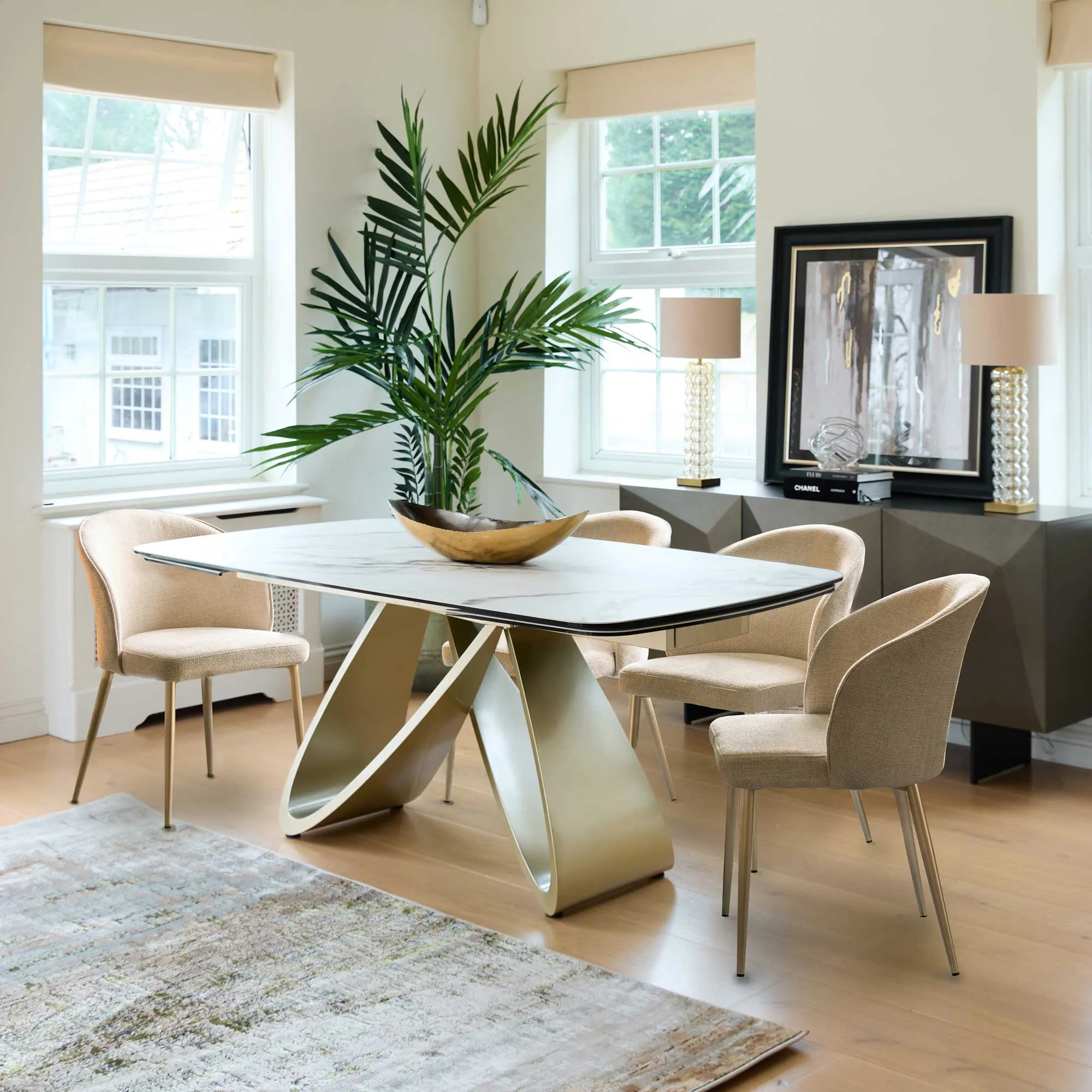 Majesty - 180cm Extending Dining Table