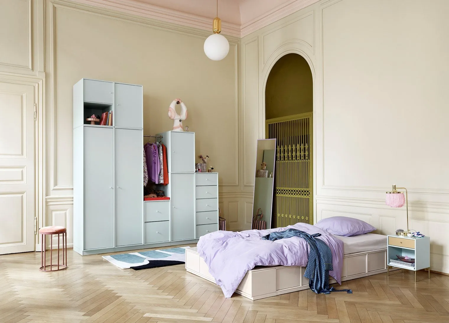 Montana Dream Nightstand With Castors, Beetroot Red