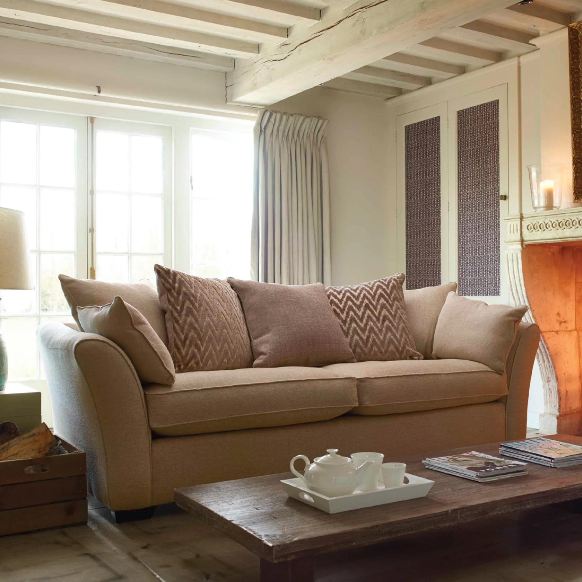 Oregon - Loveseat In Fabric
