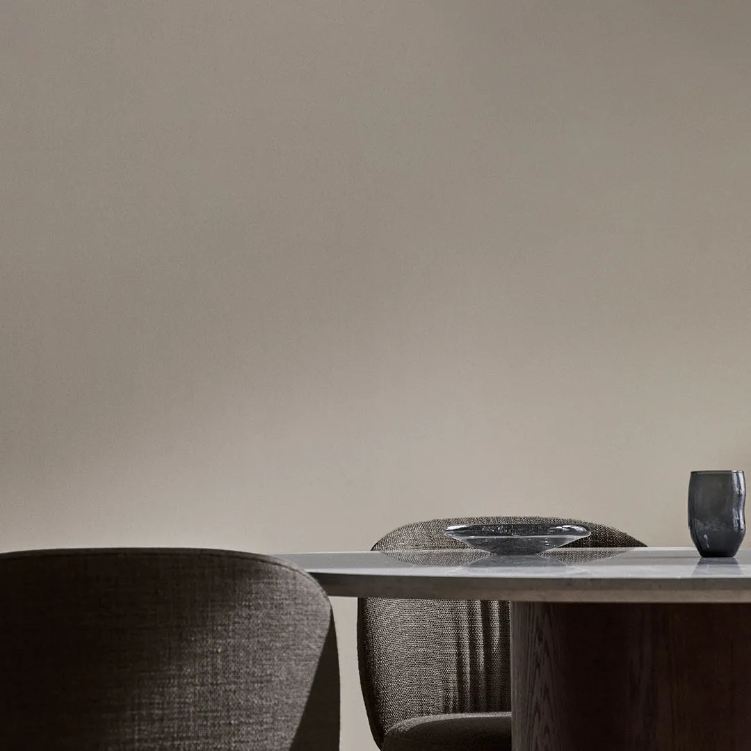 Ovata Dining Table