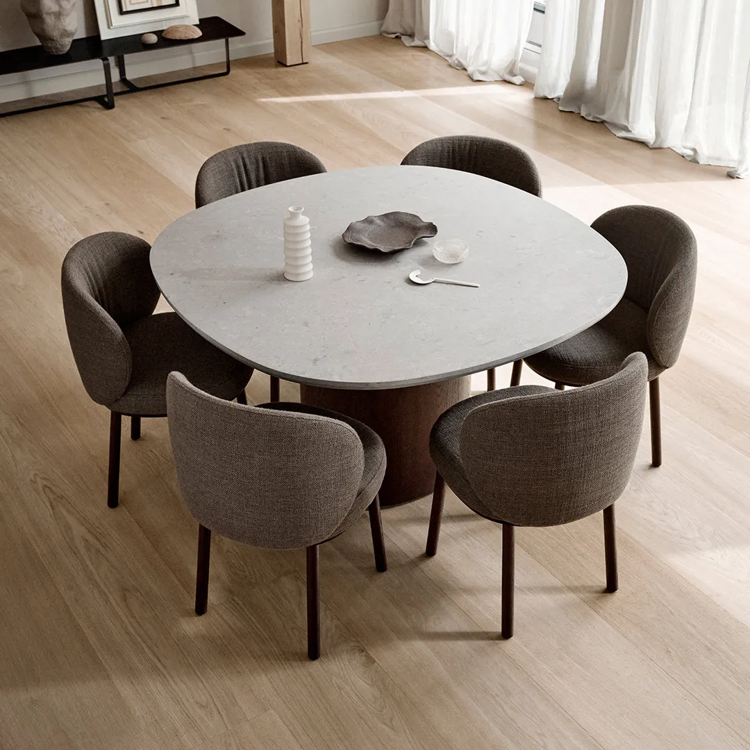 Ovata Dining Table