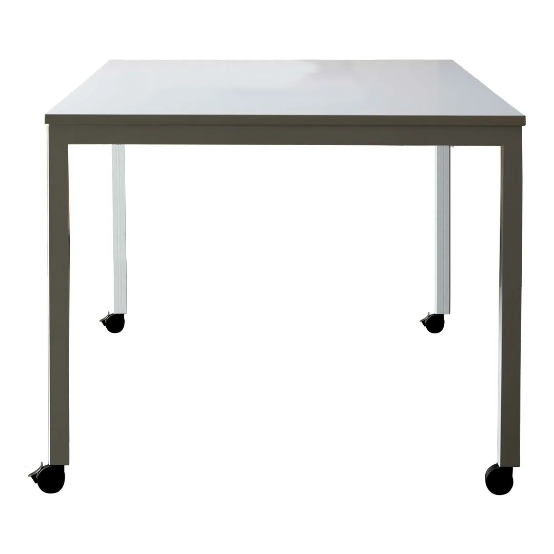 Panton Move Table