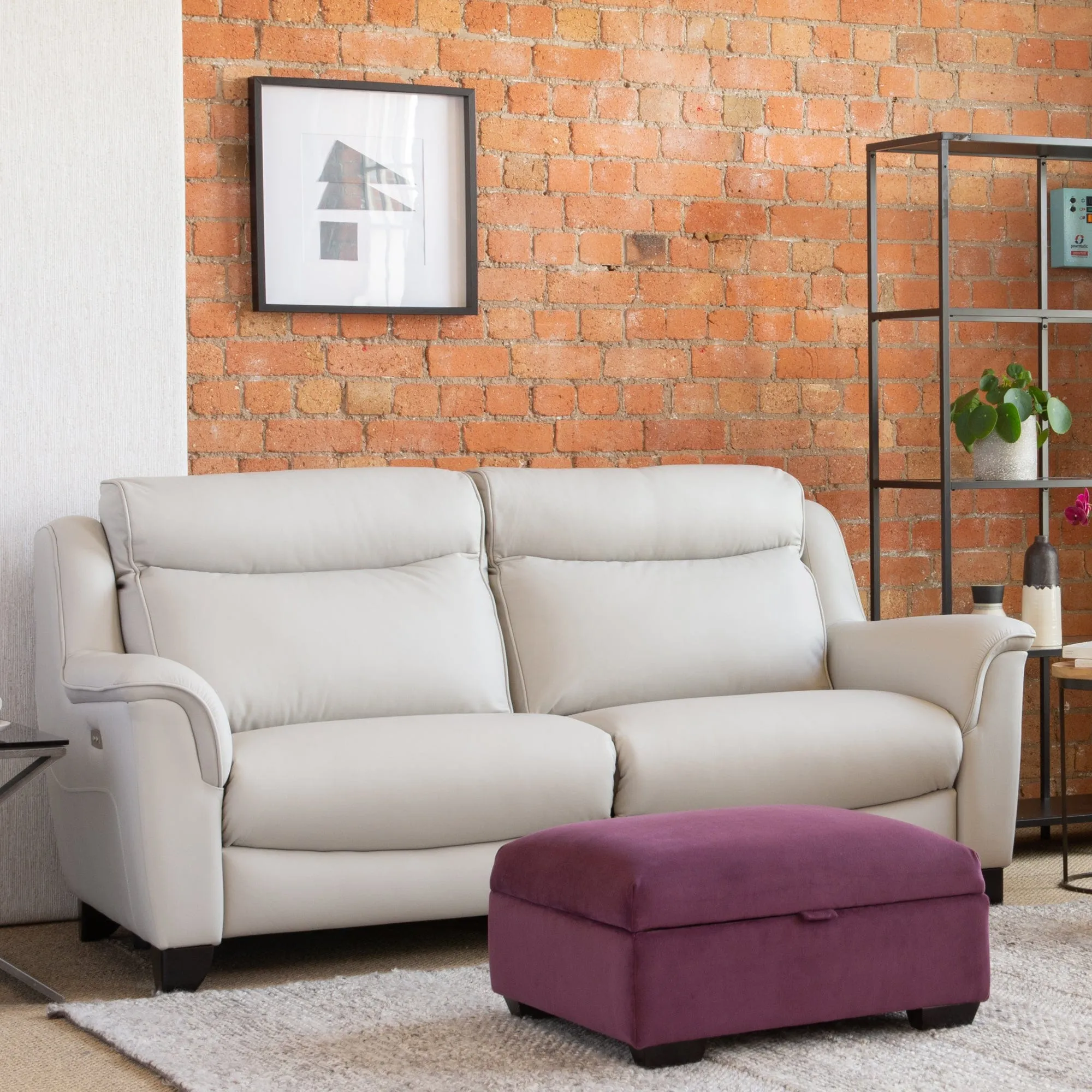 Parker Knoll Manhattan - Single Motor Power Recliner Chair In Leather