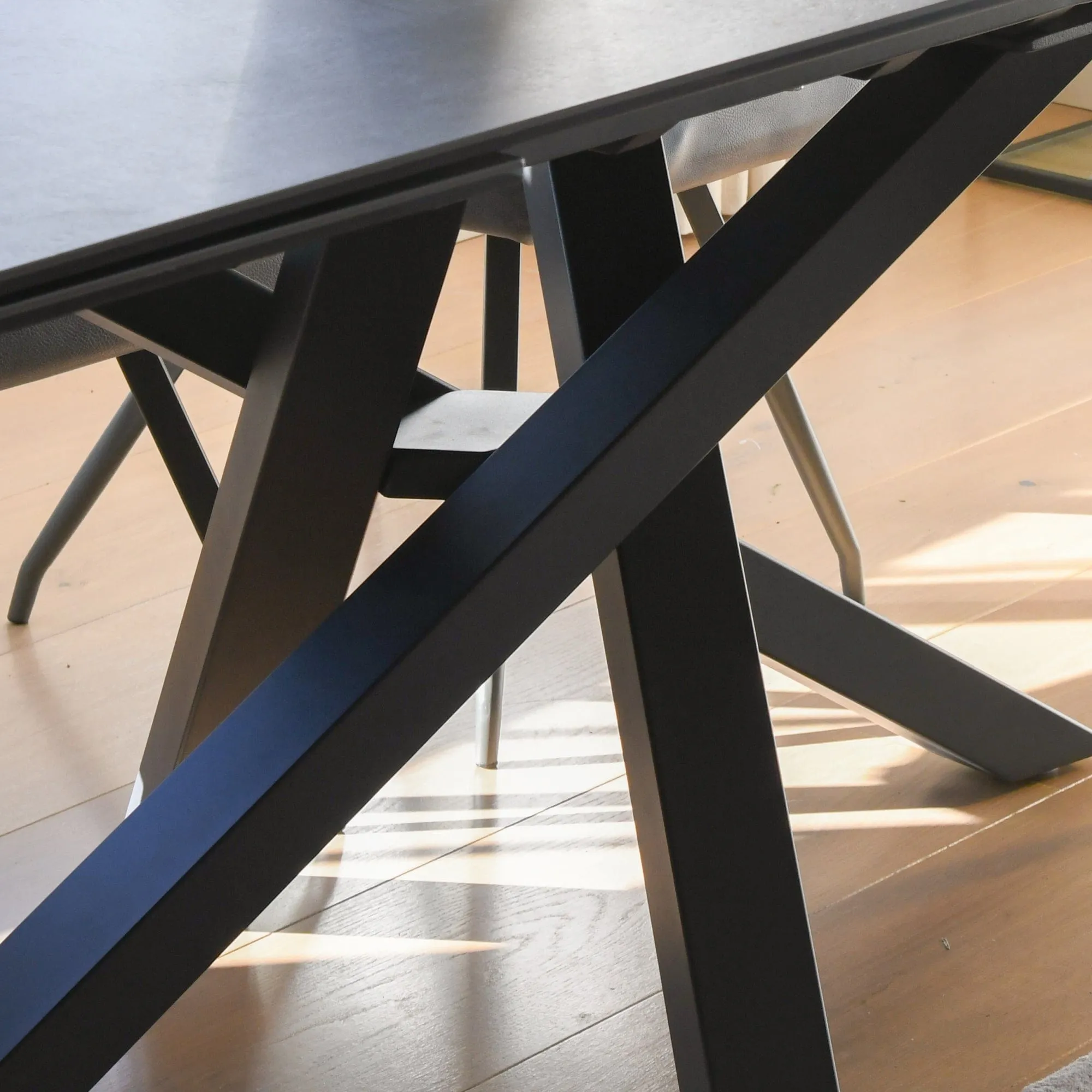 Pescara - 180cm Extending Dining Table In Dark Grey Ceramic