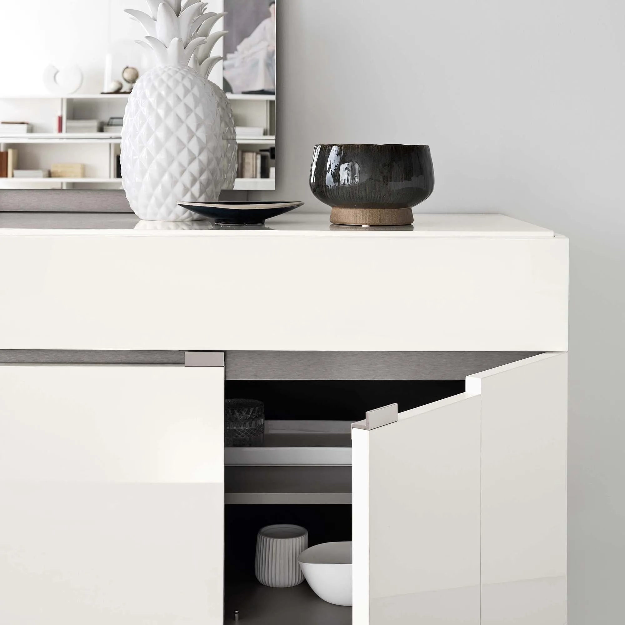 Polar - 4 Door Large Buffet In White High Gloss