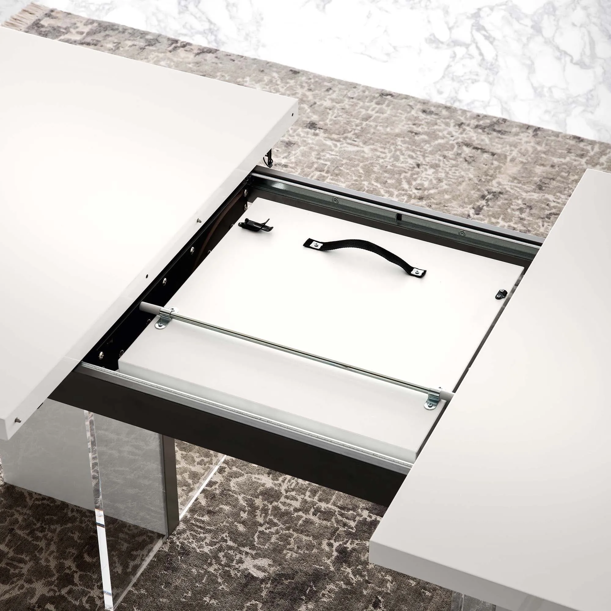 Polar - Extending Dining Table In White High Gloss