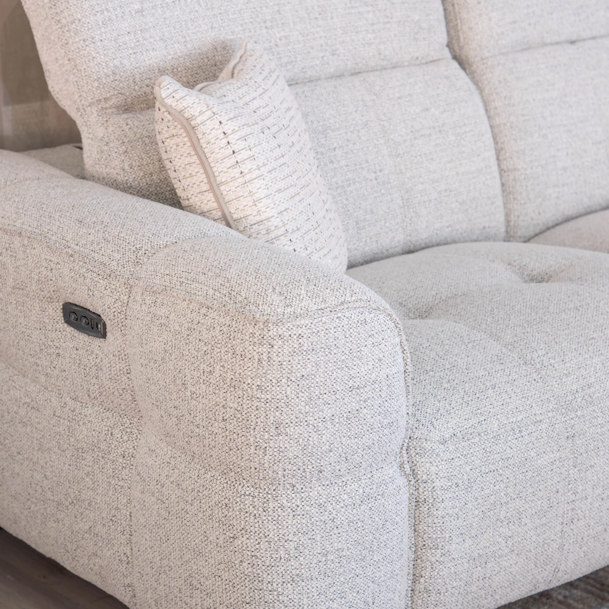 Princeton - 2.5 Seat Power Recliner Sofa In Fabric