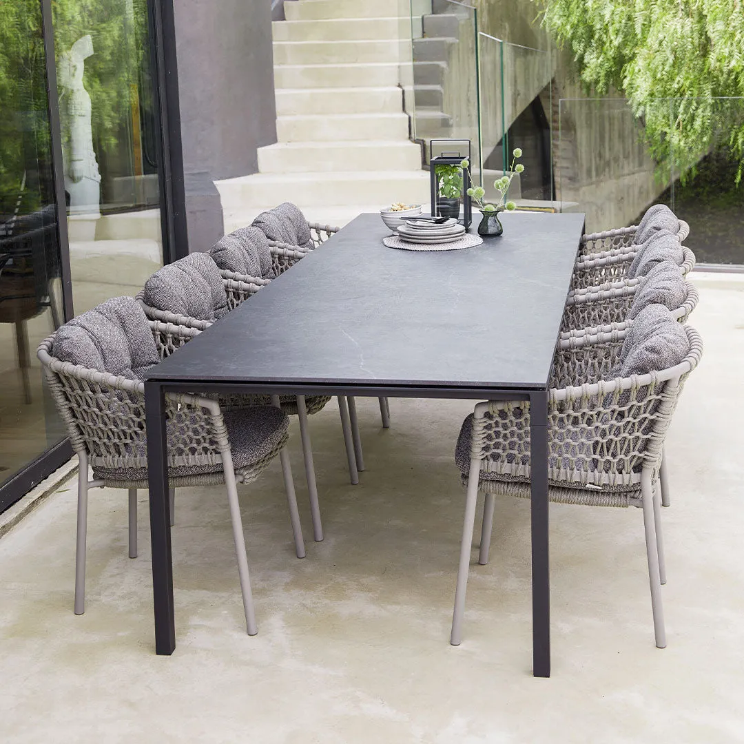 Pure Table - Indoor