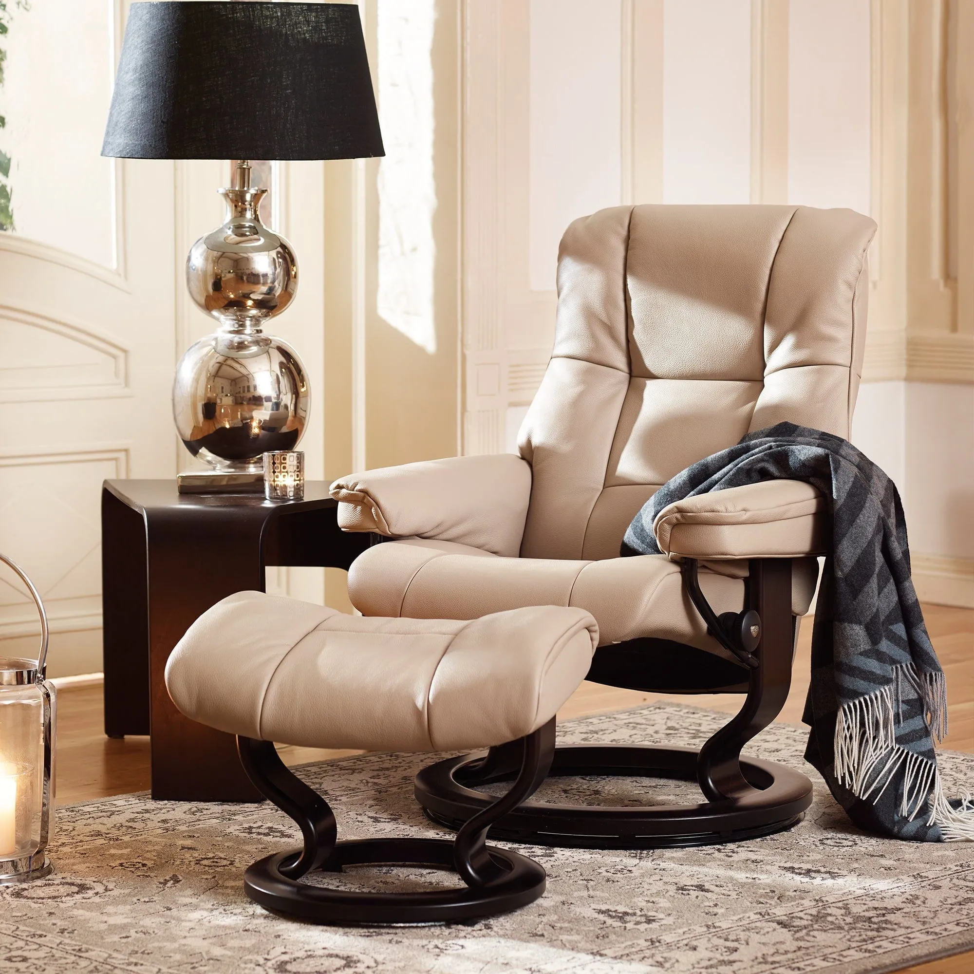 (Quickship) Stressless Mayfair - Medium Chair & Stool With Classic Base In Leather