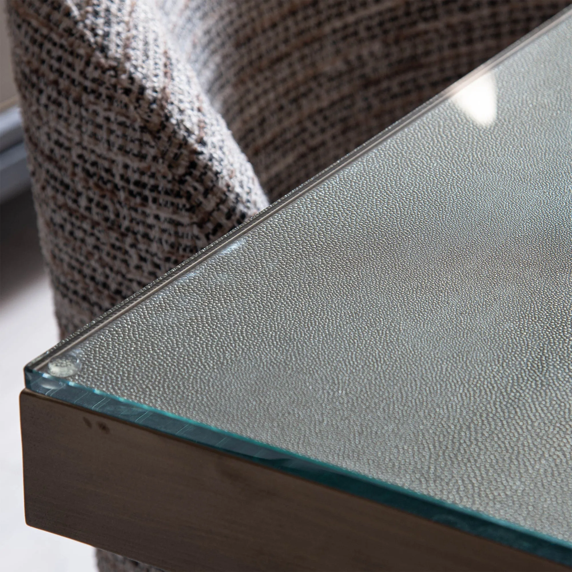 Ridgeville - Dining Table In Shagreen Finish