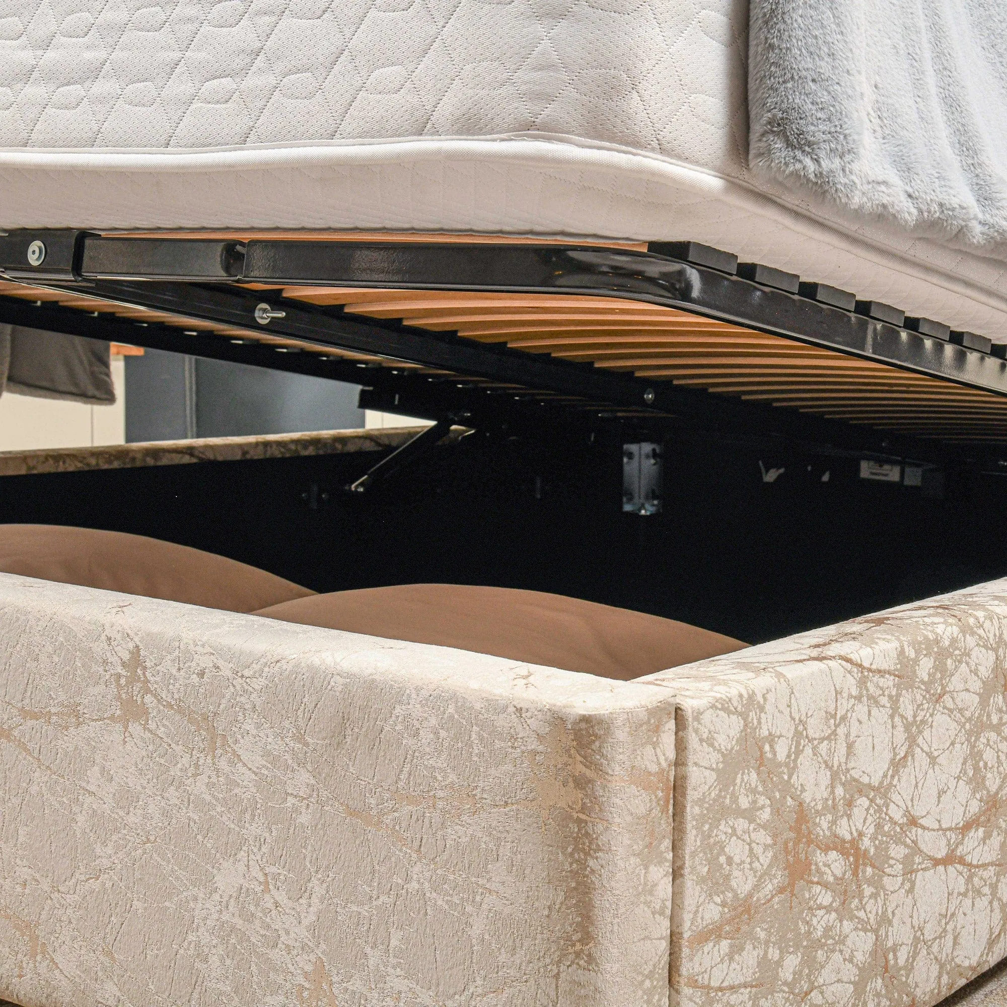 Romeo - Bed Frame Or Ottoman