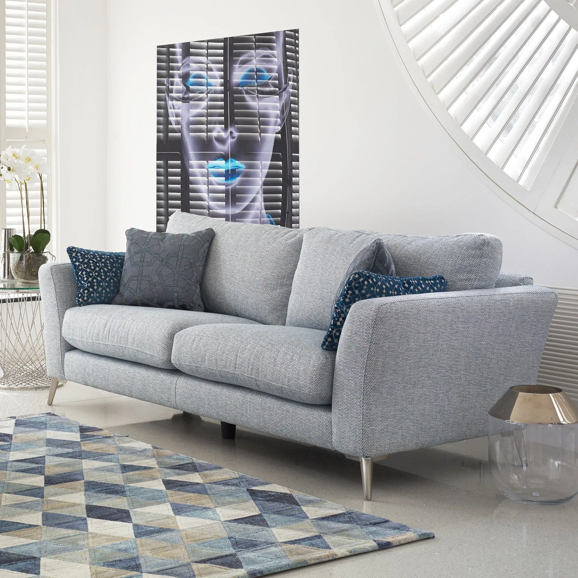 Scala - Swivel Accent Chair In Fabric