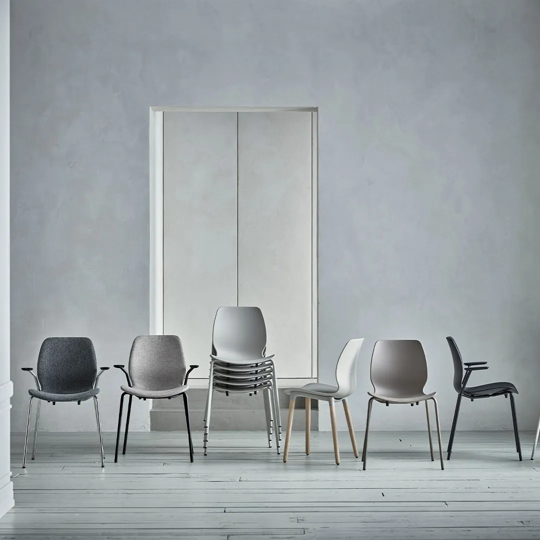 Seed Bar Chair - Upholstered - Steel Base, Black Lacquered
