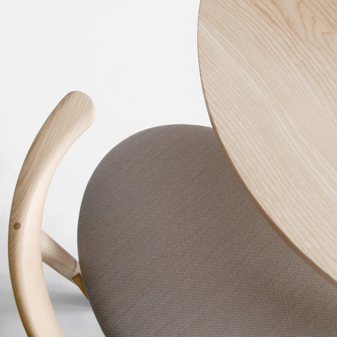 Skandi Round Cafe Table