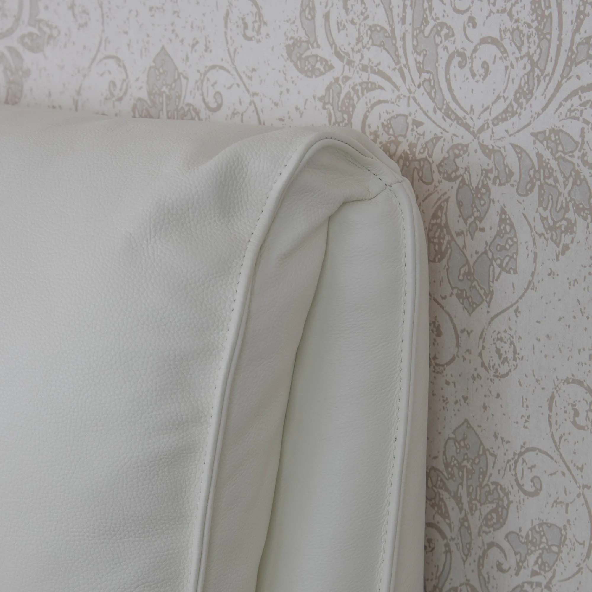 Starlight - Bedframe In Leather