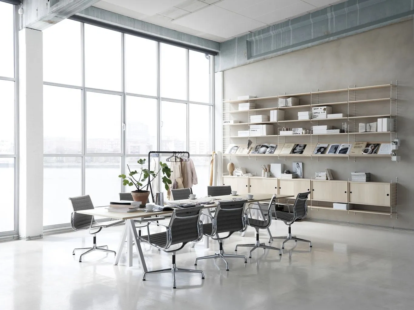 String Furniture Height Adjustable Conference Table Oak, 90x180 Cm