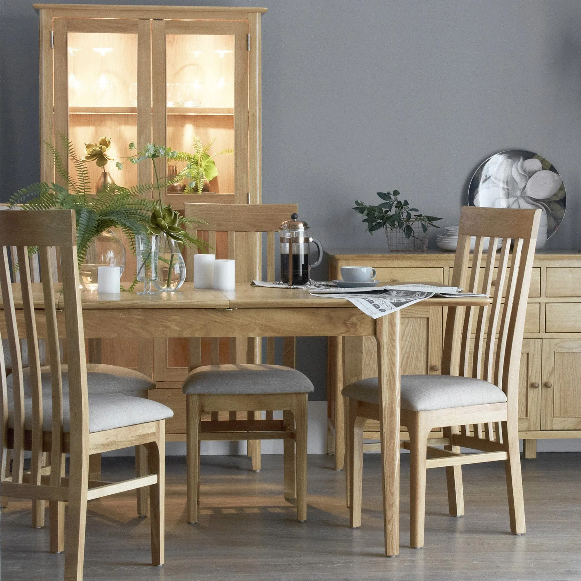 Suffolk - Extending Dining Table In Oak Finish