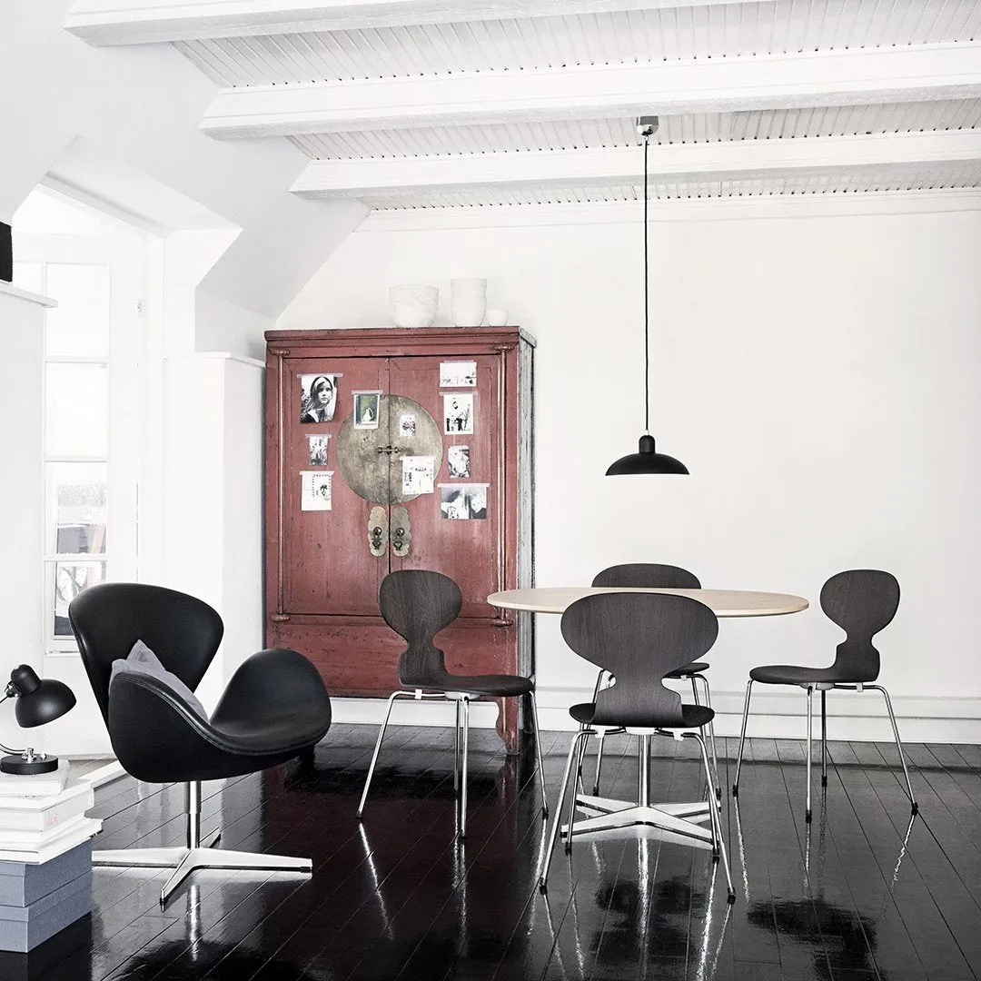 Super-Circular Pedestal Table